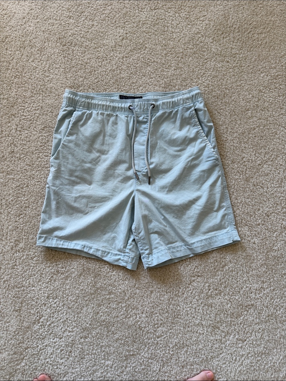 Great condition! American Eagle men’s khaki shorts